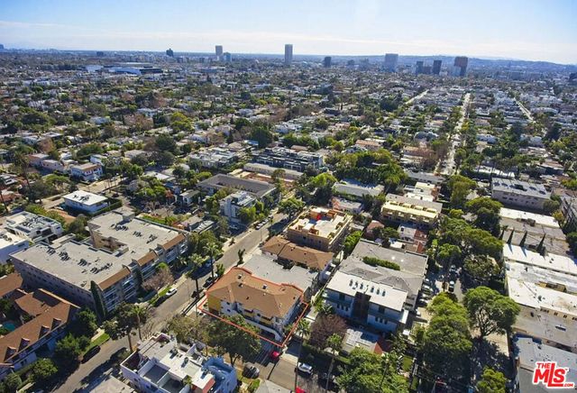 561 N Sweetzer Avenue, West Hollywood, CA 90048