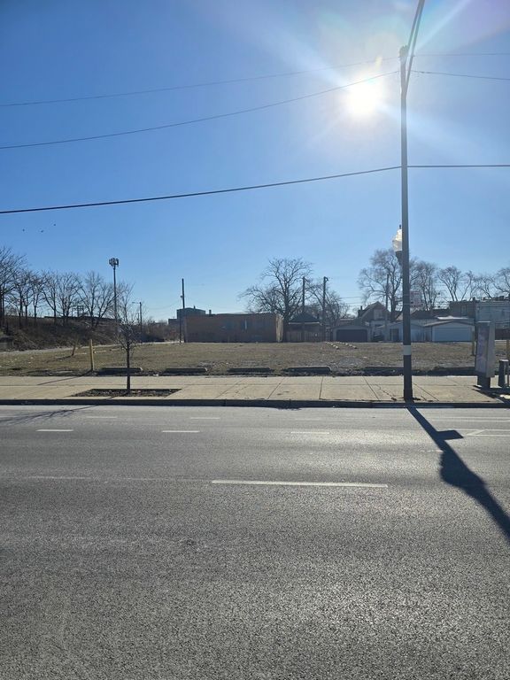 4607 W Madison Street, Chicago, IL 60644