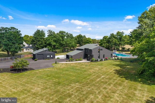 2576 MONMOUTH RD, Jobstown, NJ 08041