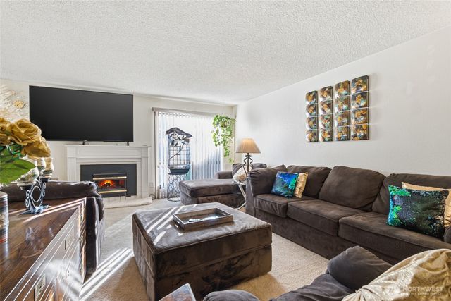 2901 27th Place SE, Auburn, WA 98092