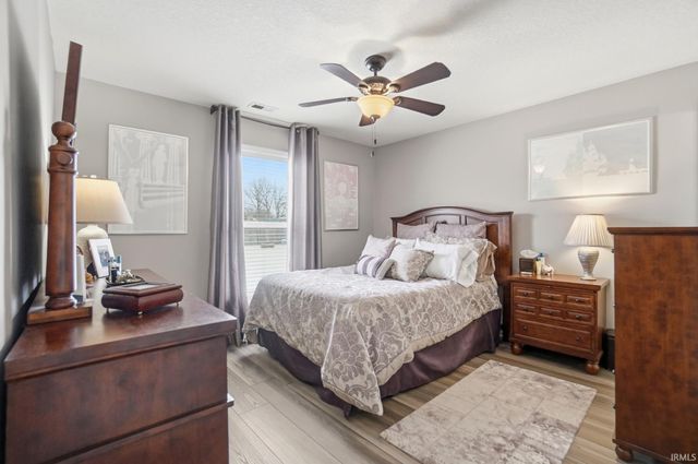 1918 Beechmont Drive, Fort Wayne, IN 46825