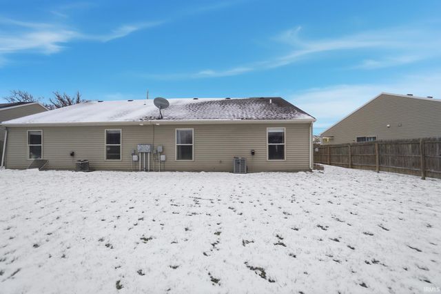 1918 Beechmont Drive, Fort Wayne, IN 46825