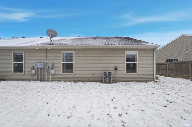 1918 Beechmont Drive, Fort Wayne, IN 46825