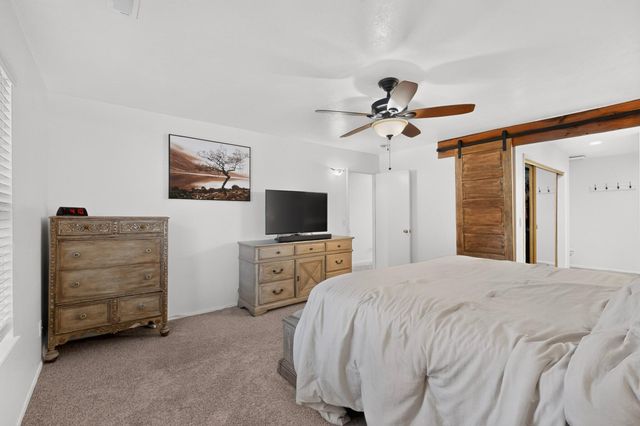 7108 Vista Del Arroyo Avenue NE, Albuquerque, NM 87109