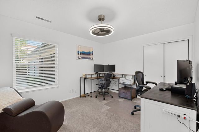 7108 Vista Del Arroyo Avenue NE, Albuquerque, NM 87109