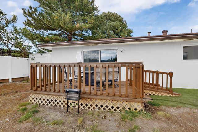 7108 Vista Del Arroyo Avenue NE, Albuquerque, NM 87109