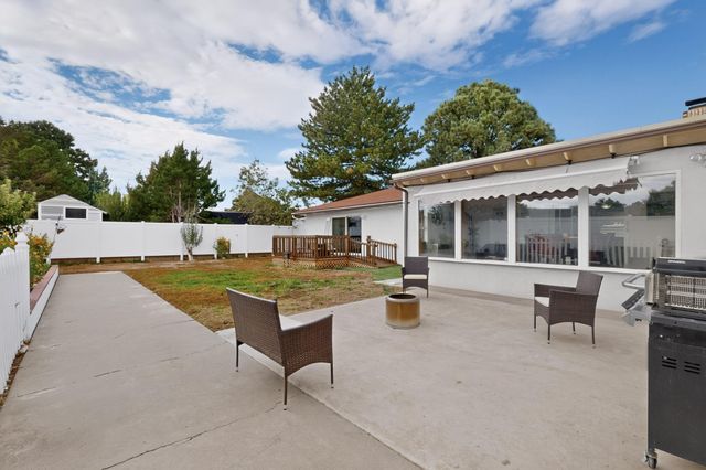 7108 Vista Del Arroyo Avenue NE, Albuquerque, NM 87109