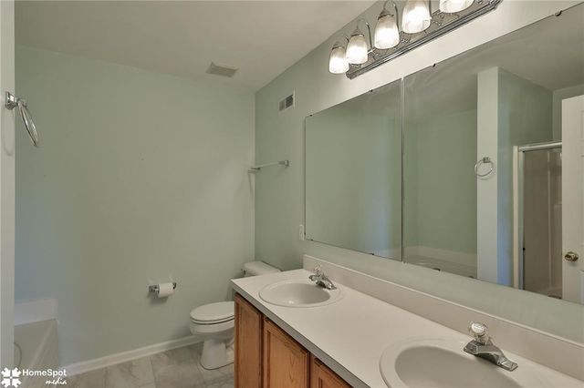 8149 CROSS CREEK Circle, Upper Macungie Twp, PA 18031