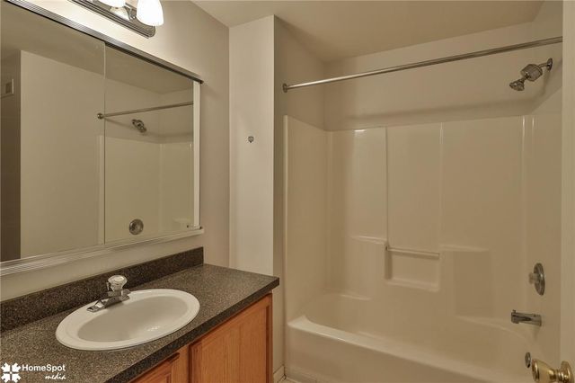 8149 CROSS CREEK Circle, Upper Macungie Twp, PA 18031
