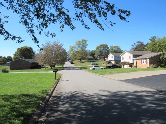 1319 McCrosky Way, Mt Sterling, KY 40353