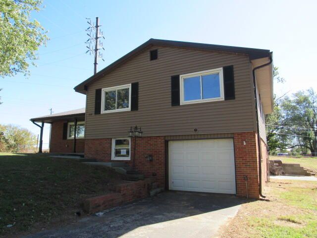 1319 McCrosky Way, Mt Sterling, KY 40353