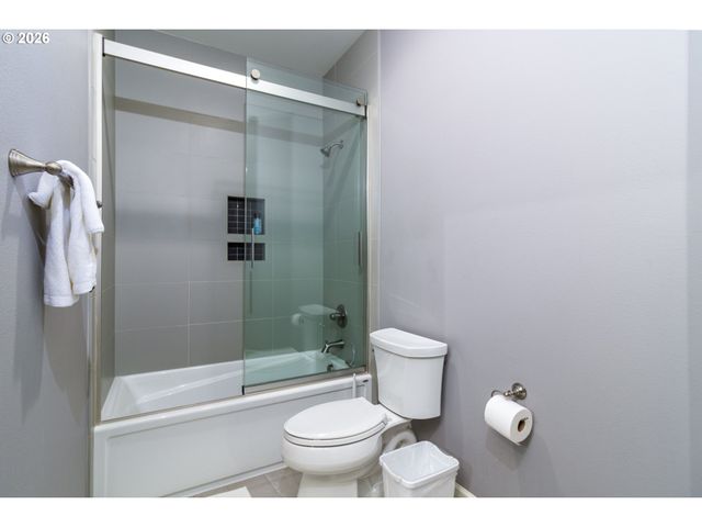5809 Ne 120TH St, Vancouver, WA 98686