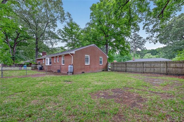 601 Rock DR, Chesapeake, VA 23323