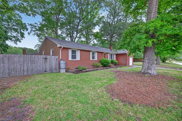 601 Rock DR, Chesapeake, VA 23323