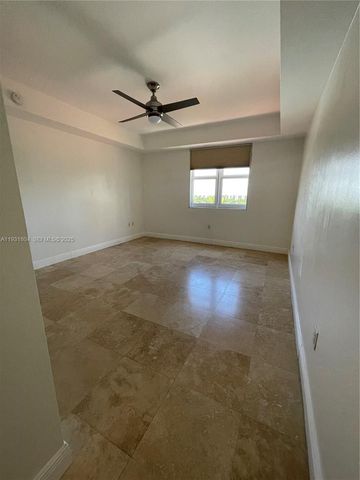 19900 E Country Club Dr 812, Aventura, FL 33180