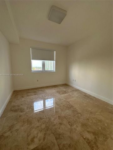 19900 E Country Club Dr 812, Aventura, FL 33180