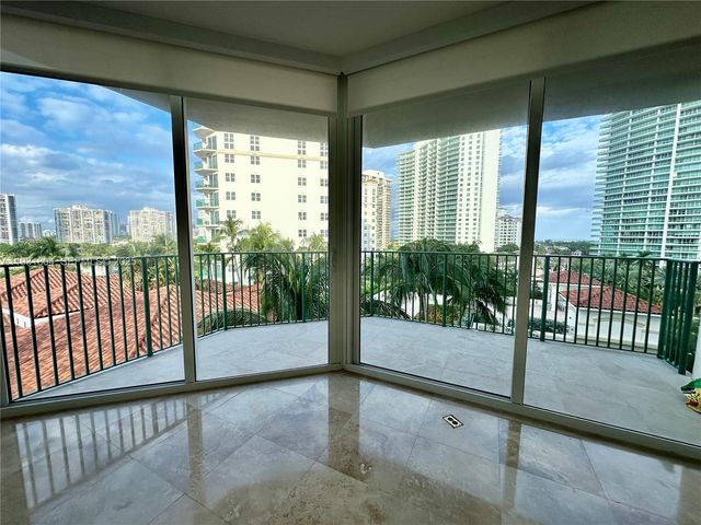 19900 E Country Club Dr 812, Aventura, FL 33180