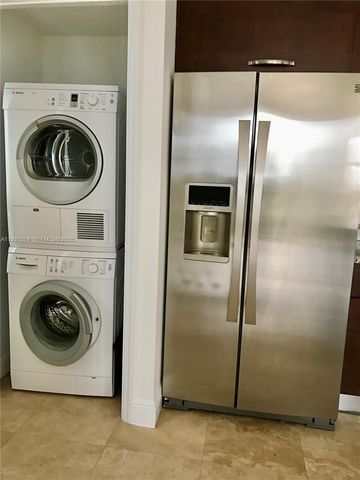 19900 E Country Club Dr 812, Aventura, FL 33180