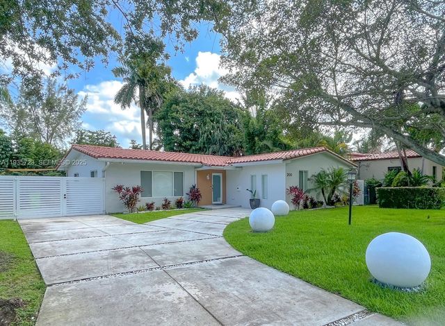 200 NW 86th St, El Portal, FL 33150