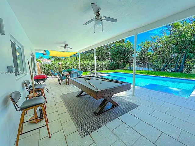 200 NW 86th St, El Portal, FL 33150