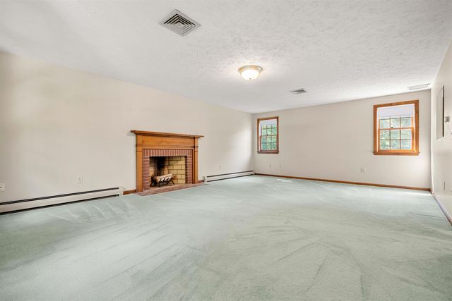 54 Crestwood Drive, Hollis, NH 03049
