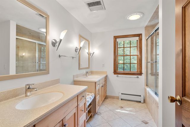 54 Crestwood Drive, Hollis, NH 03049
