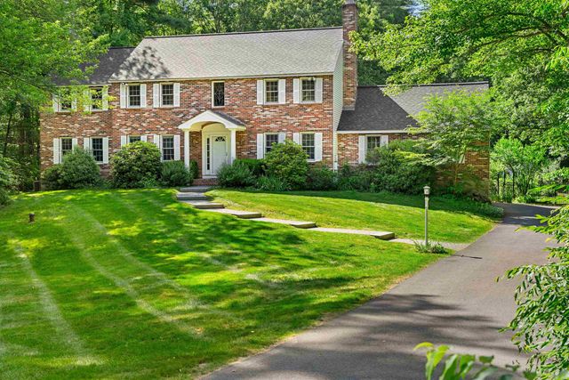 54 Crestwood Drive, Hollis, NH 03049