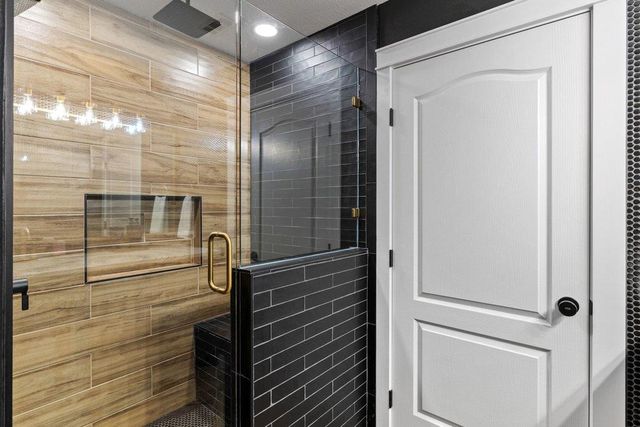 4006 Kings Canyon DR, Taylor, TX 76574