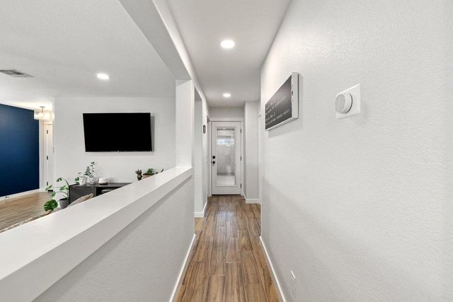 4006 Kings Canyon DR, Taylor, TX 76574