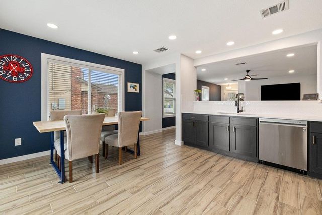 4006 Kings Canyon DR, Taylor, TX 76574