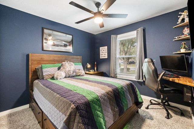 4006 Kings Canyon DR, Taylor, TX 76574