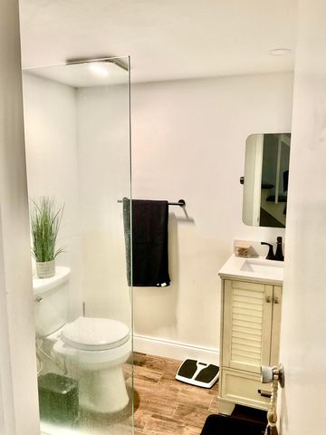3589 S Ocean Boulevard 26, South Palm Beach, FL 33480