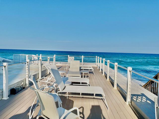 3589 S Ocean Boulevard 26, South Palm Beach, FL 33480