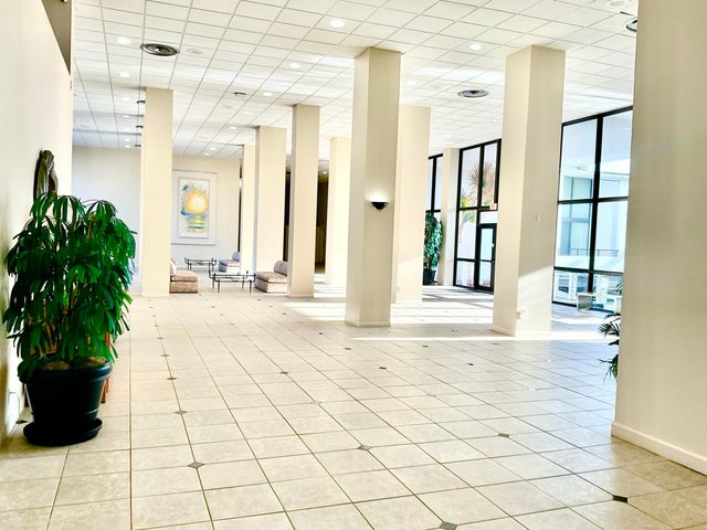 3589 S Ocean Boulevard 26, South Palm Beach, FL 33480