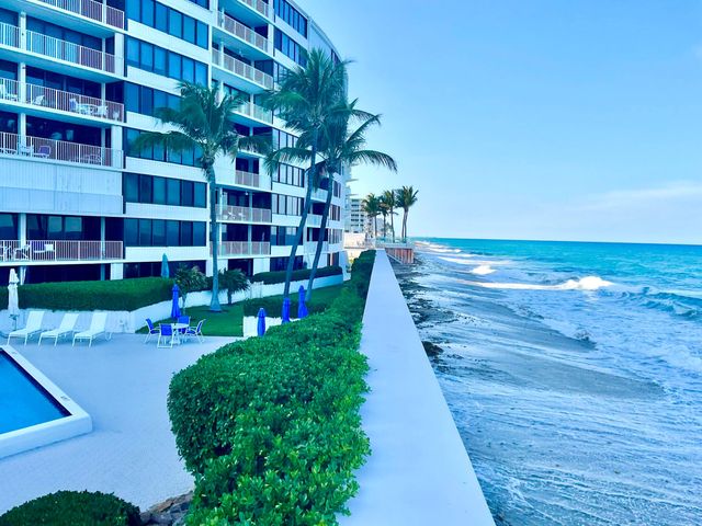 3589 S Ocean Boulevard 26, South Palm Beach, FL 33480