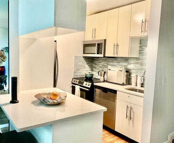 3589 S Ocean Boulevard 26, South Palm Beach, FL 33480