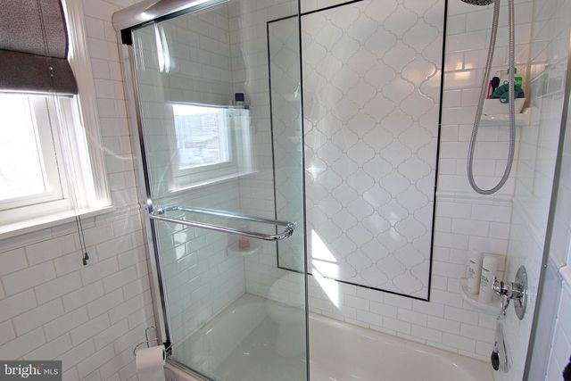 215 W 9TH AVE, Conshohocken, PA 19428