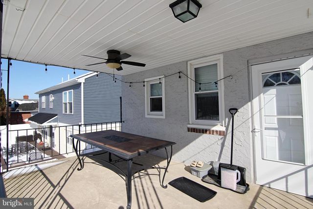 215 W 9TH AVE, Conshohocken, PA 19428