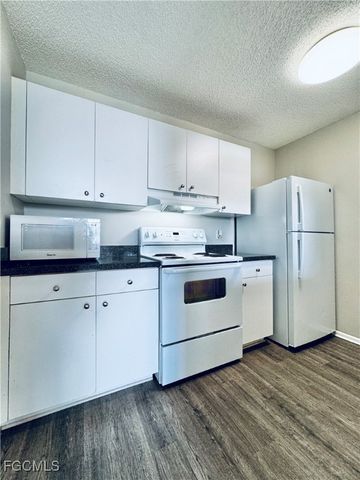 3407 Winkler AVE 308, Fort Myers, FL 33916