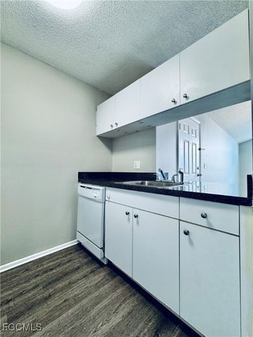 3407 Winkler AVE 308, Fort Myers, FL 33916