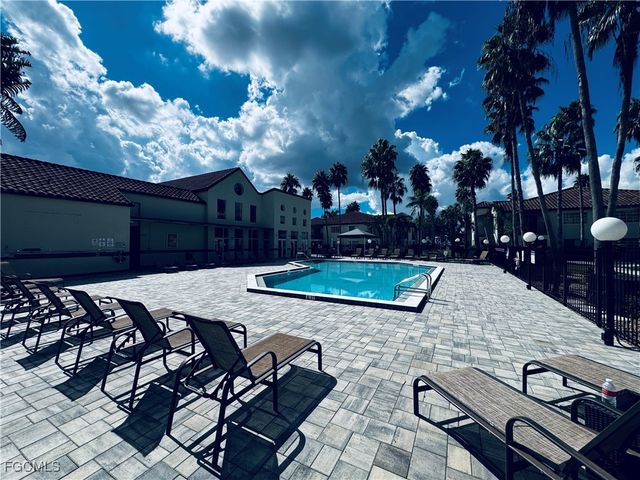 3407 Winkler AVE 308, Fort Myers, FL 33916