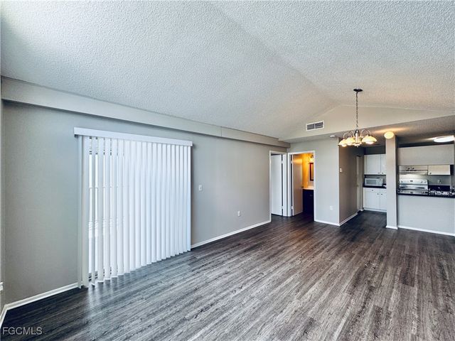 3407 Winkler AVE 308, Fort Myers, FL 33916