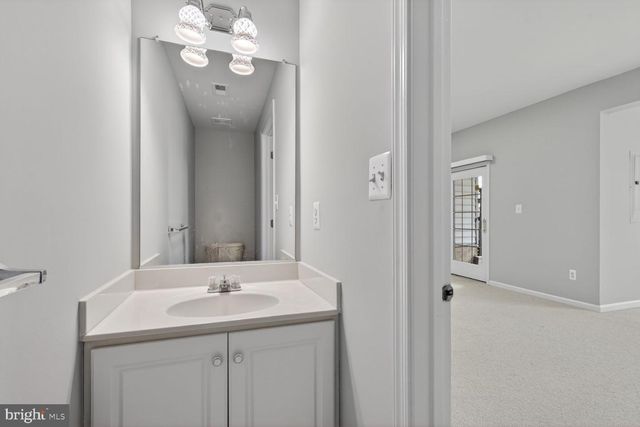 22524 WELBORNE MANOR SQ, Ashburn, VA 20148