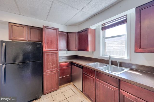 312 W BROADWAY, Red Lion, PA 17356