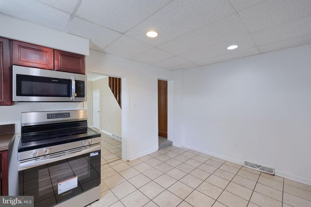 312 W BROADWAY, Red Lion, PA 17356