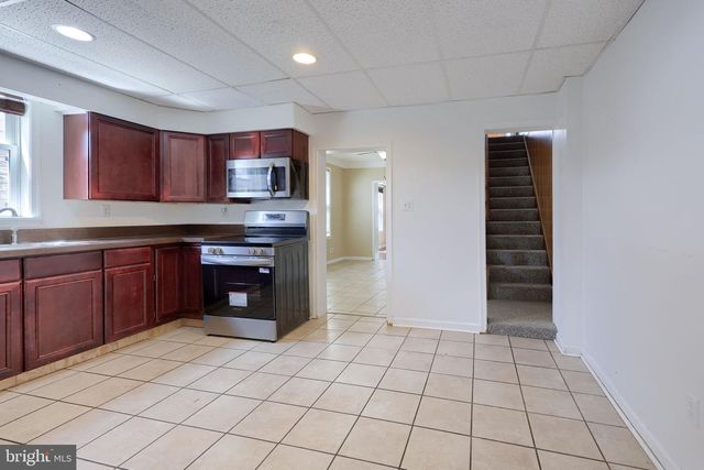312 W BROADWAY, Red Lion, PA 17356