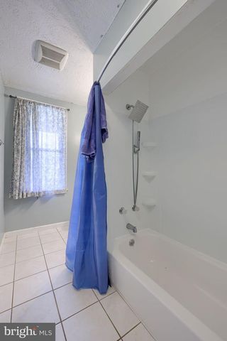 312 W BROADWAY, Red Lion, PA 17356
