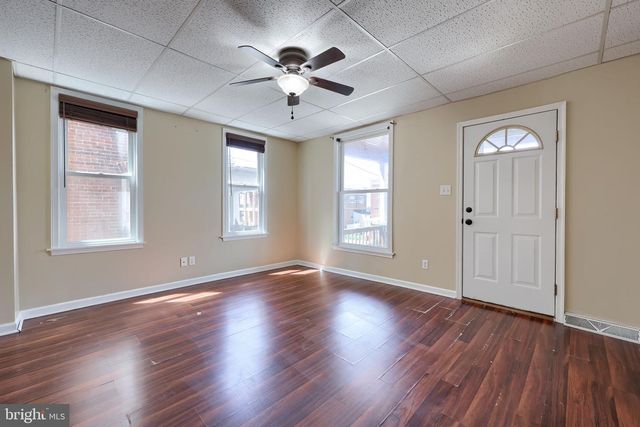 312 W BROADWAY, Red Lion, PA 17356