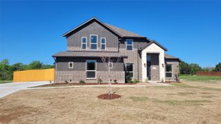 979 Beaverbrook Lane, Desoto, TX 75115
