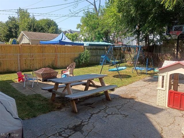 3340 W 91st Street, Cleveland, OH 44102